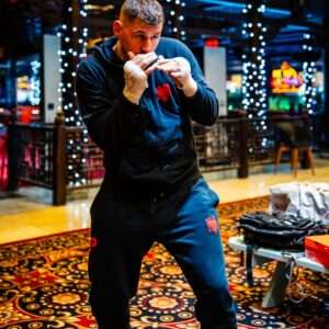 E fundit!!! Joshua sërish në ring më 25 korrik, do të përballet në Riad me shqiptarin Kristian Prenga