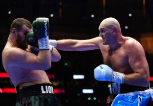 Tyson Fury rikthehet te suksesi, mposht Makhmudov me vendim unanim dhe fton Joshua në duel