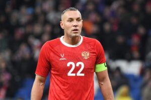 Ish-futbollisti rus sulmon Mancinin: Nuk dinte emrat e lojtarëve, as kush luante me të djathtën apo të majtën